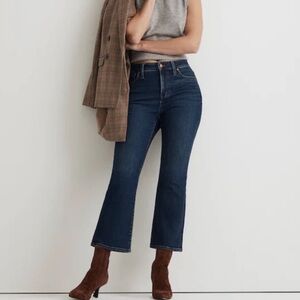 Madewell Curvy Kick Out Crop Jean Size 24